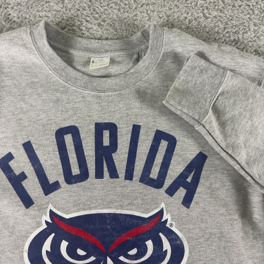 Florida Atlantic University FAU Owls Mens Large Gray Crewneck Sweater